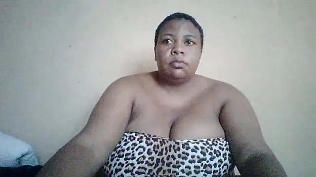 bustyboobs6 online show from May 4, 7:37 am