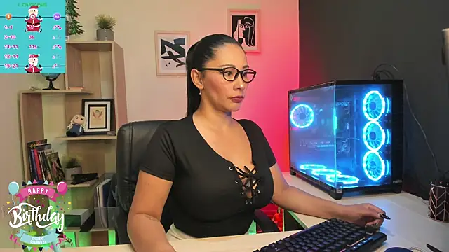 Sue Wolls online show from December 19, 7:18 pm