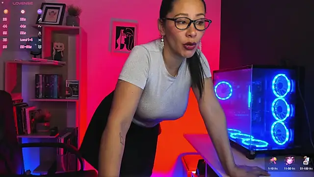 Sue Wolls online show from January 7, 3:03 am