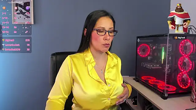 Sue Wolls online show from February 27, 7:26 pm