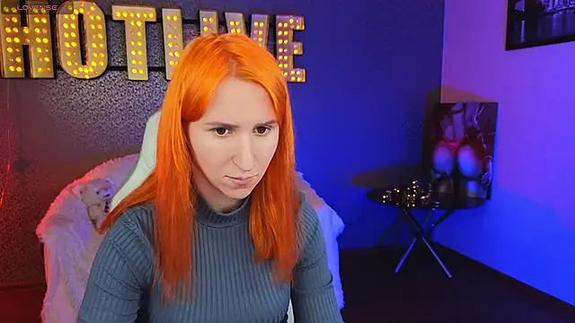 Snapshot of AliceBYKiss chatting on February 3, 12:14 pm AliceBYKiss online show from February 3, 12:14 pm