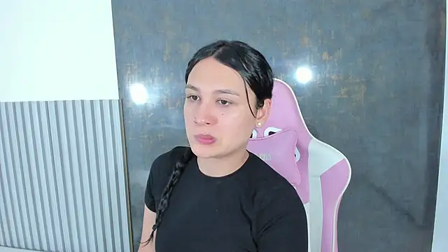 lana boomer online show from October 31, 8:10 pm