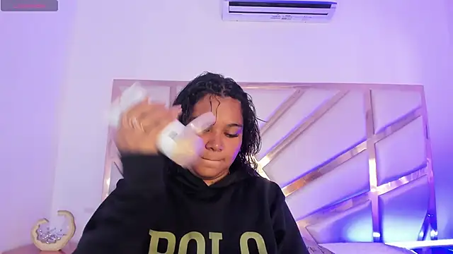 Carolina Evanss online show from September 16, 11:44 am