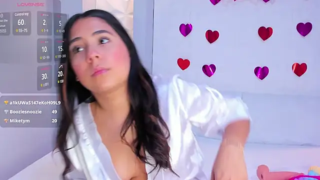 MelodyRey  online show from February 9, 9:37 am