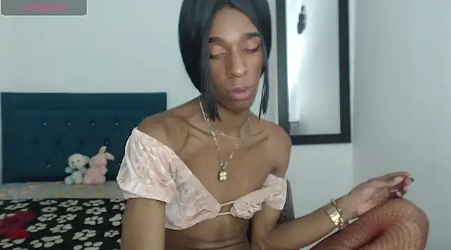 Snapshot of lucianadolll chatting on March 6, 2:40 pm lucianadolll online show from March 6, 2:40 pm