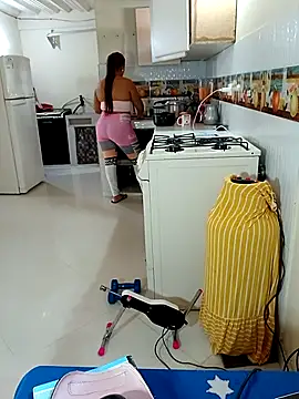 Stylevoluptuousvycky online show from September 29, 6:57 pm