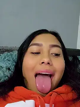 Val clarck online show from December 5, 3:26 am