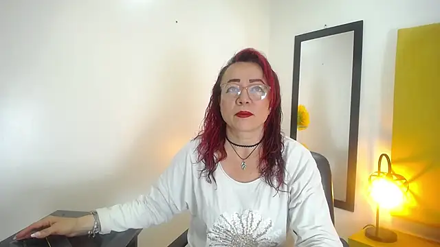 Lupiita223 online show from September 28, 1:49 pm