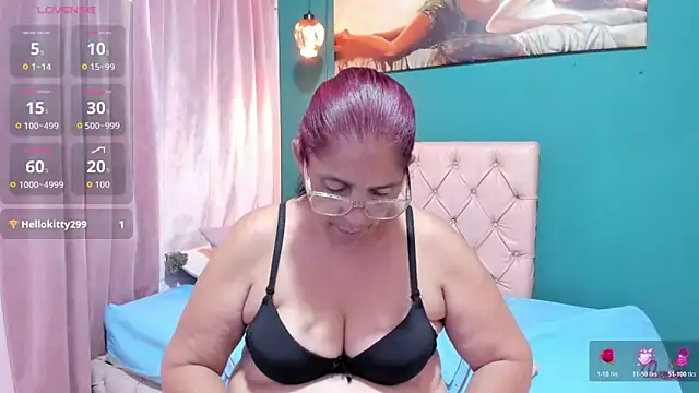 Snapshot of renata_milf_ chatting on March 19, 12:09 pm renata milf online show from March 19, 12:09 pm