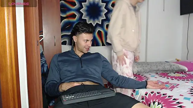 AshleyandTyler online show from December 23, 2:07 pm