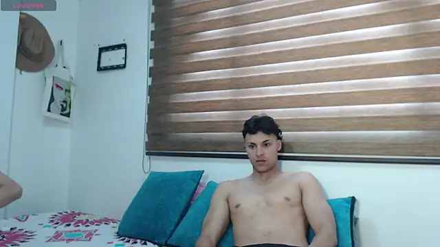 AshleyandTyler online show from February 26, 8:33 pm