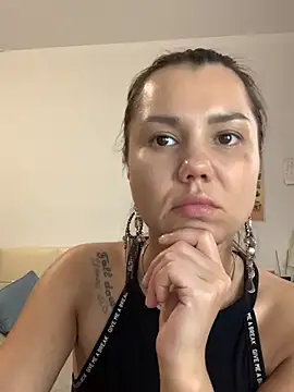 MiraMiss online show from November 1, 10:50 am