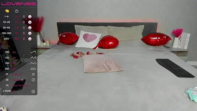 BritneyLix online show from March 18, 6:15 pm