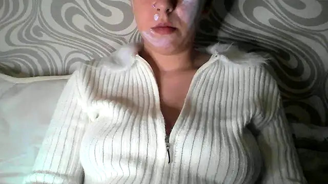 bunnyamy online show from March 14, 9:10 pm