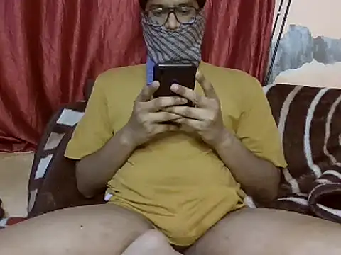 Snapshot of utkarsh_240 chatting on February 20, 3:30 pm utkarsh 240 online show from February 20, 3:30 pm