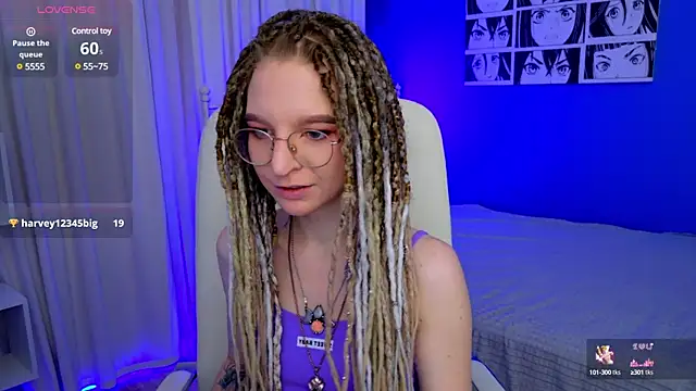 VioletShine online show from March 6, 2:40 pm