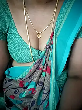 Snapshot of Telugu-mirchi chatting on February 21, 5:08 am Telugu-mirchi online show from February 21, 5:08 am