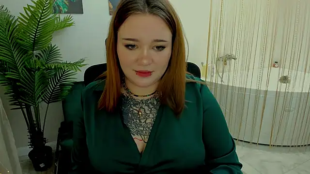 MoonLghte online show from February 12, 10:37 pm