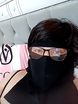 Snapshot of big_yoyo chatting on February 9, 5:01 pm big yoyo online show from February 9, 5:01 pm