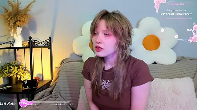 EvaStevs online show from February 8, 3:10 pm