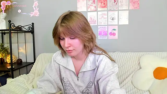 EvaStevs online show from March 14, 2:53 am