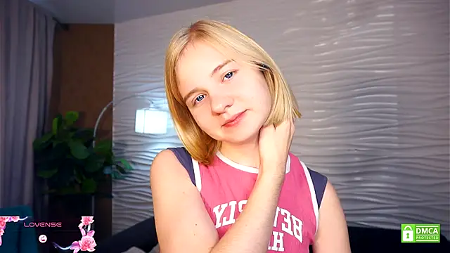 OdelinaFicken online show from October 30, 6:48 am