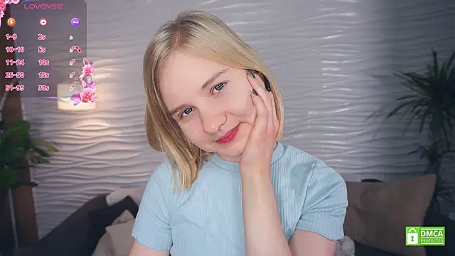 OdelinaFicken online show from December 4, 4:11 am