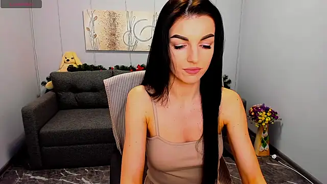 Angelina Clarks online show from January 5, 6:46 am