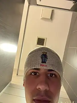 johnycash21 online show from December 1, 8:47 pm