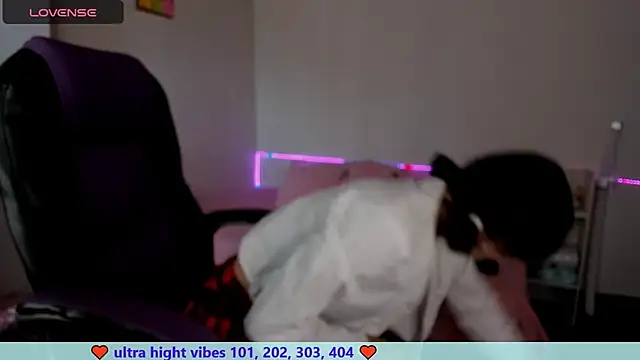 Snapshot of aiko_mori chatting on December 13, 8:15 pm aiko mori online show from December 13, 8:15 pm