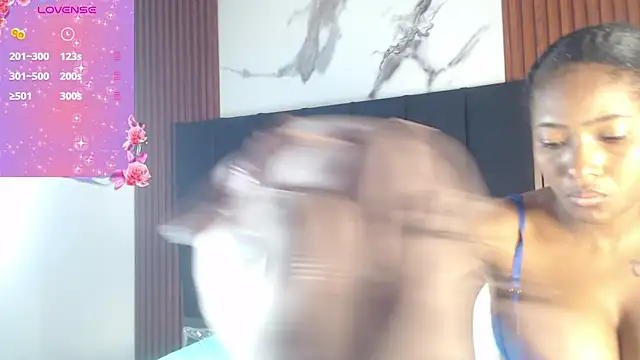 Hanna19  online show from May 6, 8:03 pm