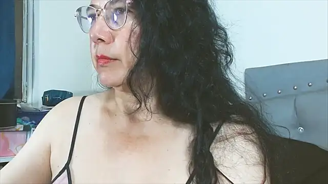 maturepriscila online show from April 1, 2:03 pm