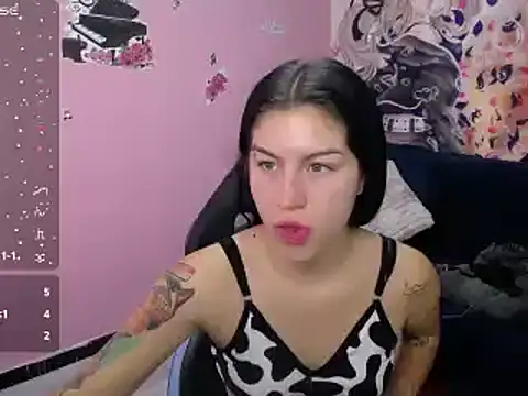 Kate Laurence  online show from February 8, 8:53 pm