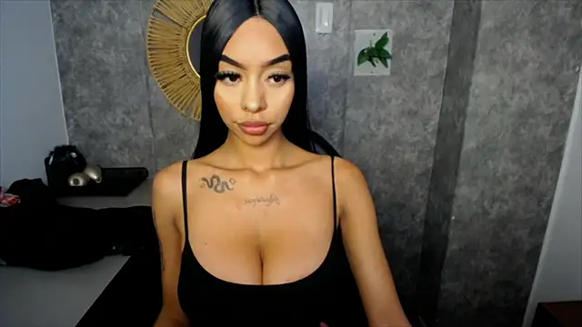 Tiffanny online show from February 13, 7:42 pm