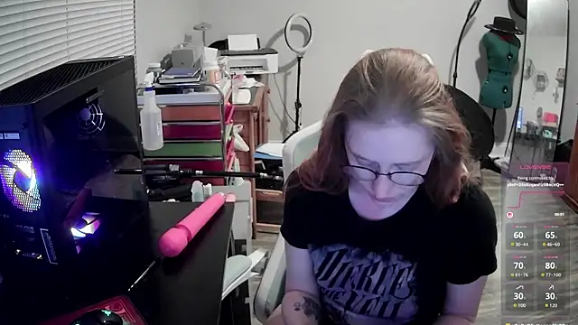 LilyFoxxx online show from March 4, 6:08 am