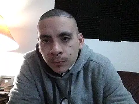 Cuminsideyou42 online show from February 15, 1:42 am