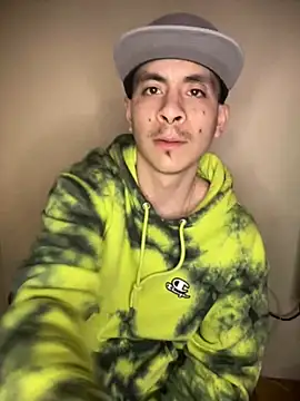 Cuminsideyou42 online show from February 17, 6:09 am