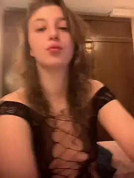 lolippp666 online show from February 12, 11:30 pm