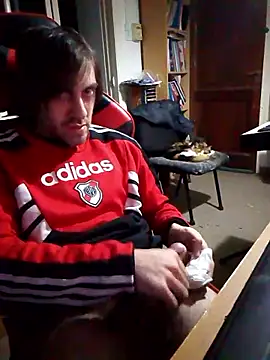 johnwood88 online show from October 28, 5:33 am