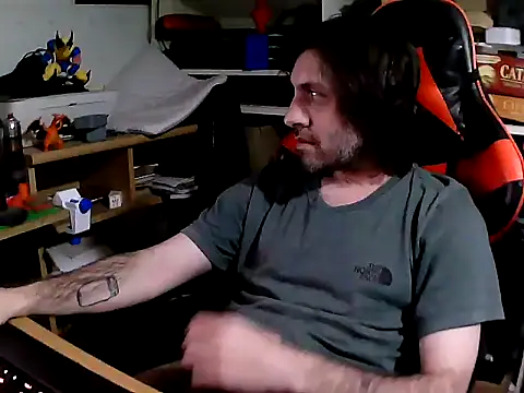 johnwood88 online show from November 1, 4:36 am