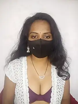 Snapshot of Choclet_bhabhi chatting on January 2, 10:58 am Choclet bhabhi online show from January 2, 10:58 am