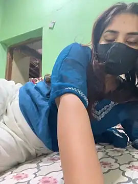 Black Glow online show from February 13, 3:14 pm