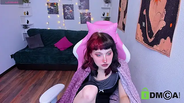 ElizaNik  online show from February 16, 7:15 am