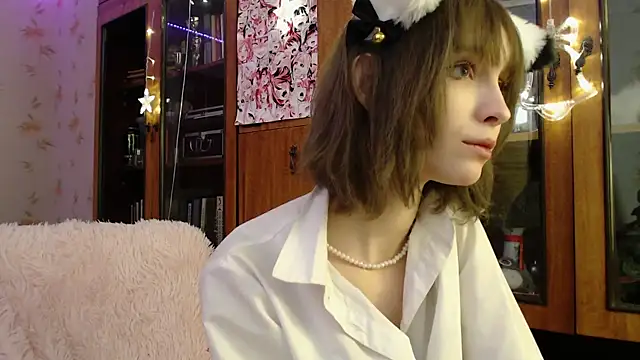 cloudgirrl online show from January 12, 11:58 pm