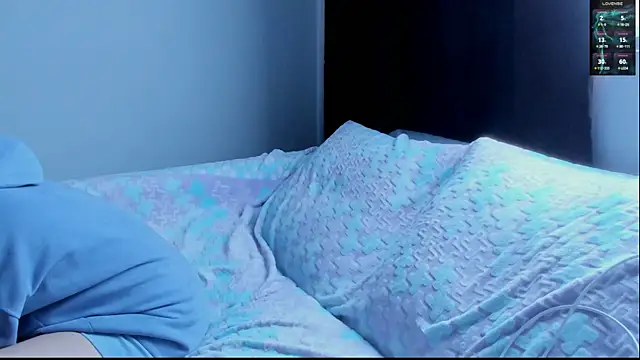 lnxmst online show from June 15, 5:37 pm