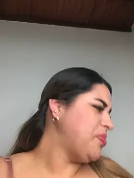 Snapshot of Amira__Fatima chatting on March 1, 8:21 pm Amira Fatima online show from March 1, 8:21 pm
