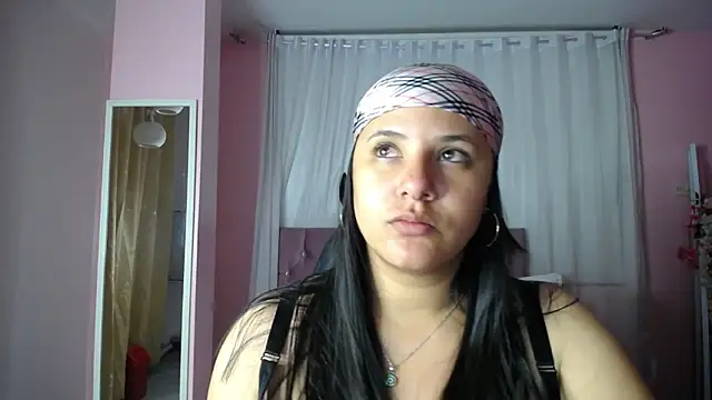 frreeya online show from January 16, 11:27 pm