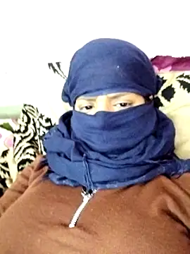 Snapshot of Shivani_Tivari chatting on December 2, 7:38 pm Shivani Tivari online show from December 2, 7:38 pm