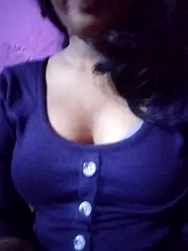 Snapshot of Shivani_Tivari chatting on January 24, 6:25 pm Shivani Tivari online show from January 24, 6:25 pm