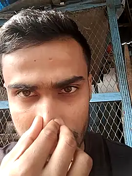 Snapshot of Skinny_Bigass_23 chatting on January 9, 6:06 am Skinny Bigass 23 online show from January 9, 6:06 am